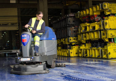 barrido y fregado industrial para suelos de fábricas