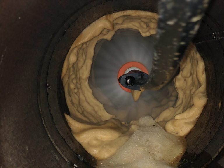 limpieza robotizada de conductos de extracción de grasas