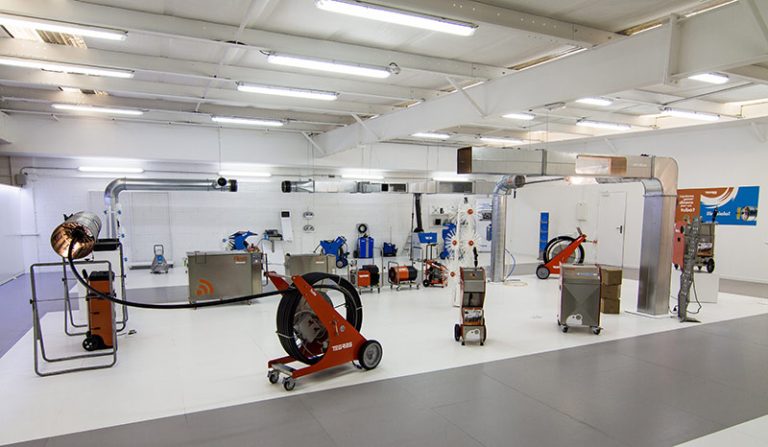 limpieza robotizada de conductos de extracción de grasas