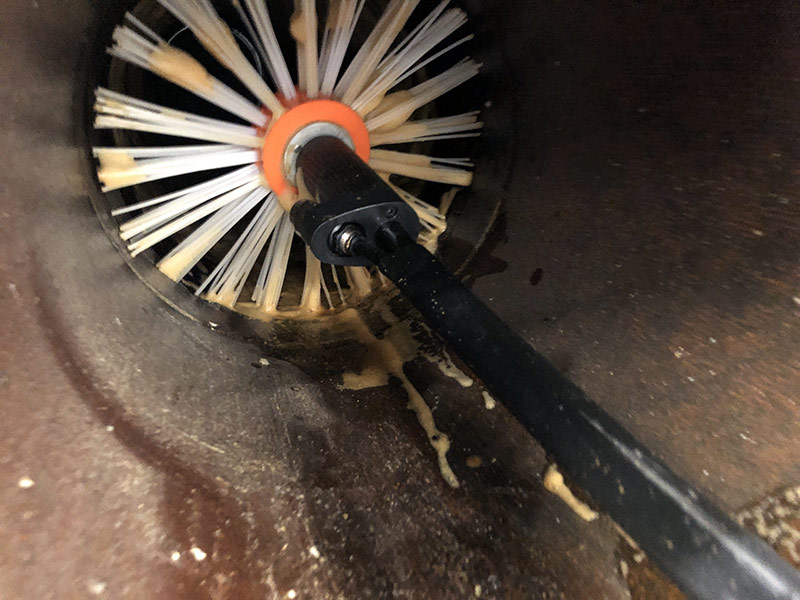 limpieza robotizada de conductos de extracción de grasas