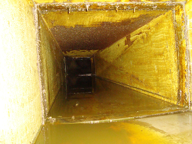 limpieza robotizada de conductos de extracción de grasas
